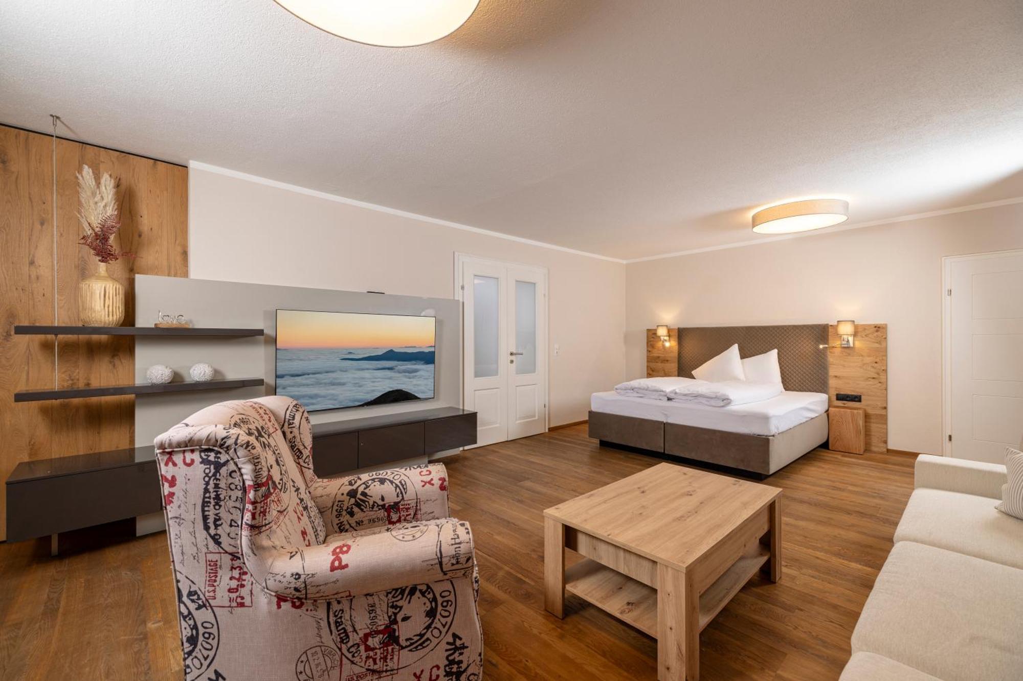 Ferienwohnungen Baeckenhaus Stumm Esterno foto